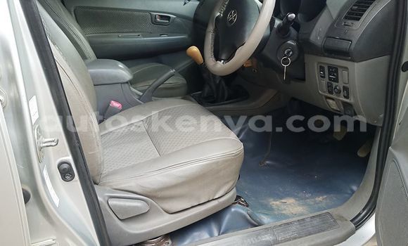 Oofamaa Toyota Hilux Silver Makiinaa iti Nairobi keessatti Nairobi keessatti Oofamaa Toyota Hilux Silver Makiinaa iti Nairobi keessatti Nairobi keessatti