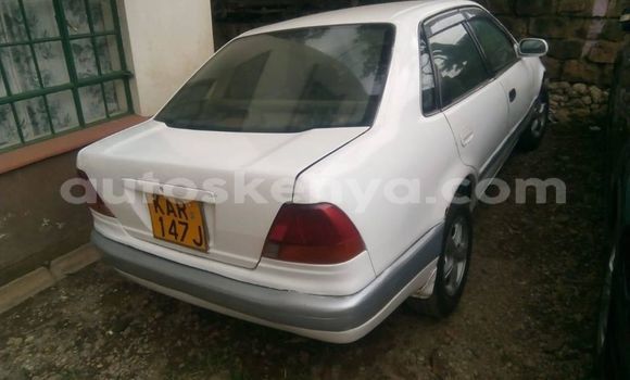 Oofamaa Toyota Corolla White Makiinaa iti Nairobi keessatti Nairobi keessatti Oofamaa Toyota Corolla White Makiinaa iti Nairobi keessatti Nairobi keessatti