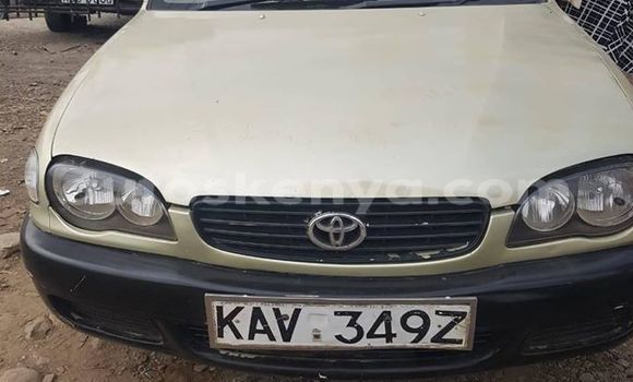 Nunua Ilio tumika Toyota Corolla Beige Gari ndani ya Nairobi nchini Nairobi