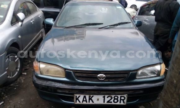 Nunua Ilio tumika Toyota Corolla Kijani Gari ndani ya Nairobi nchini Nairobi