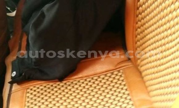 Oofamaa Mazda 323 Blue Makiinaa iti Nairobi keessatti Nairobi keessatti Oofamaa Mazda 323 Blue Makiinaa iti Nairobi keessatti Nairobi keessatti