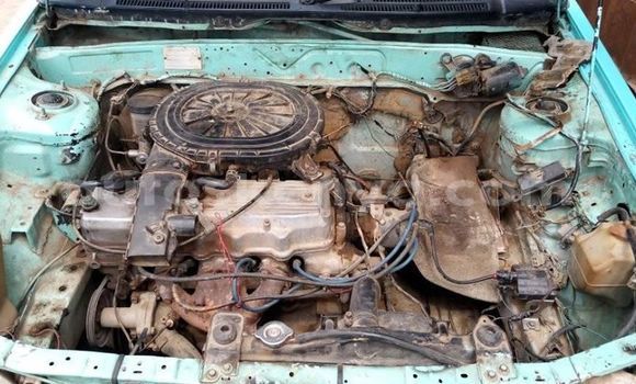 Oofamaa Mazda 323 Blue Makiinaa iti Nairobi keessatti Nairobi keessatti Oofamaa Mazda 323 Blue Makiinaa iti Nairobi keessatti Nairobi keessatti