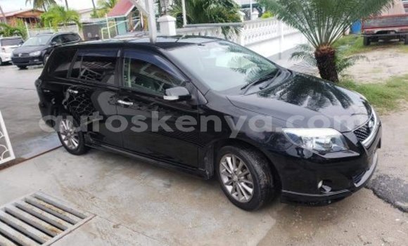 Oofamaa Toyota Fielder Black Makiinaa iti Nairobi keessatti Nairobi keessatti