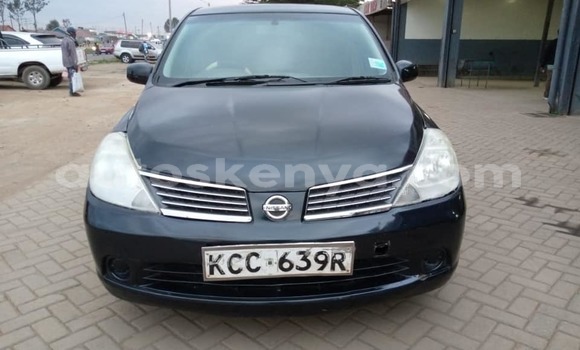 Nunua Ilio tumika Nissan tiida Nyeusi Gari ndani ya Nairobi nchini Nairobi