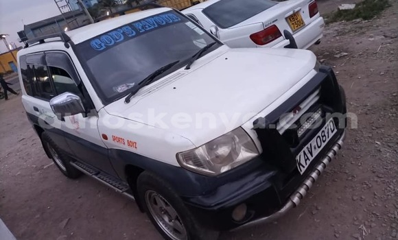 Nunua Ilio tumika Mitsubishi Pajero iO Nyeupe Gari ndani ya Nairobi nchini Nairobi Nunua Ilio tumika Mitsubishi Pajero iO Nyeupe Gari ndani ya Nairobi nchini Nairobi