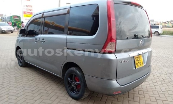 Nunua Ilio tumika Nissan Serena Nyingine Gari ndani ya Nairobi nchini Nairobi
