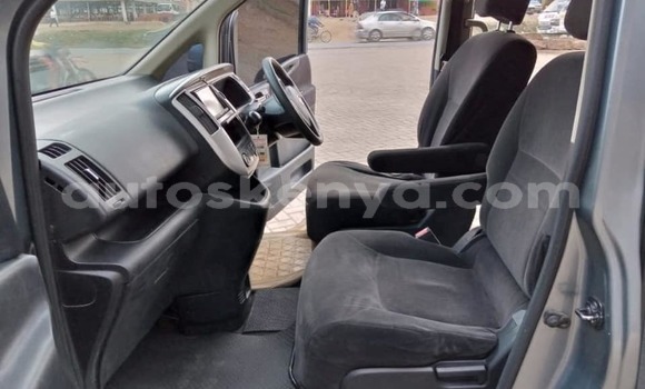 Nunua Ilio tumika Nissan Serena Nyingine Gari ndani ya Nairobi nchini Nairobi Nunua Ilio tumika Nissan Serena Nyingine Gari ndani ya Nairobi nchini Nairobi