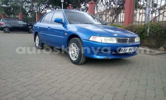 Nunua Ilio tumika Mitsubishi Lancer Bluu Gari ndani ya Nairobi nchini Nairobi