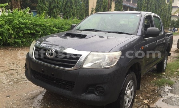 Oofamaa Toyota Hilux Other Makiinaa iti Mombasa keessatti Coastal Kenya keessatti