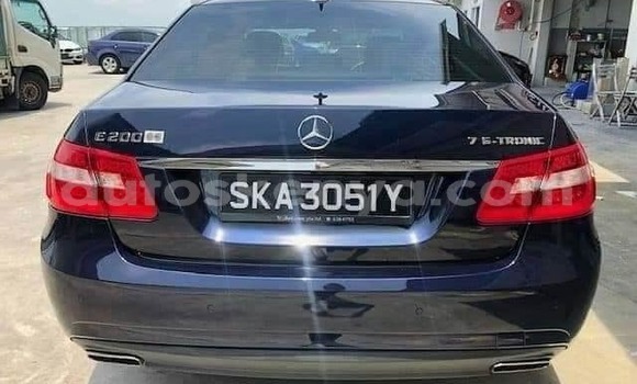 Buy Used Mercedes‒Benz E–Class Blue Car in Nairobi in Nairobi Buy Used Mercedes‒Benz E–Class Blue Car in Nairobi in Nairobi