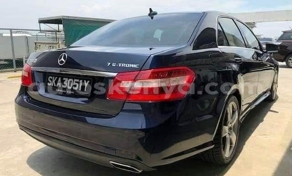 Buy Used Mercedes‒Benz E–Class Blue Car in Nairobi in Nairobi Buy Used Mercedes‒Benz E–Class Blue Car in Nairobi in Nairobi