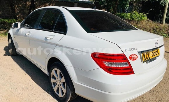 Buy Used Mercedes‒Benz C–Class White Car in Nairobi in Nairobi Buy Used Mercedes‒Benz C–Class White Car in Nairobi in Nairobi