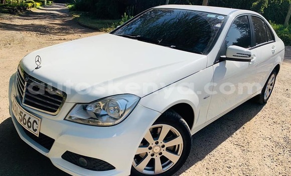 Buy Used Mercedes‒Benz C–Class White Car in Nairobi in Nairobi Buy Used Mercedes‒Benz C–Class White Car in Nairobi in Nairobi