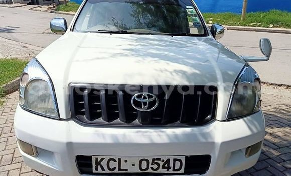 Nunua Ilio tumika Toyota Land Cruiser Prado Nyeupe Gari ndani ya Nairobi nchini Nairobi