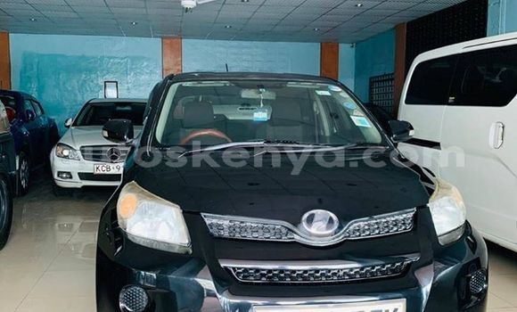 Oofamaa Toyota IST Black Makiinaa iti Nairobi keessatti Nairobi keessatti