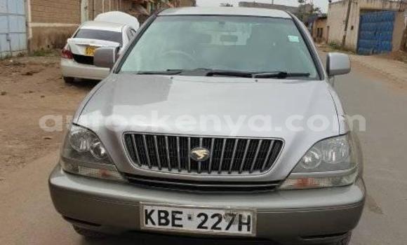 Oofamaa Toyota Harrier Other Makiinaa iti Nairobi keessatti Nairobi keessatti