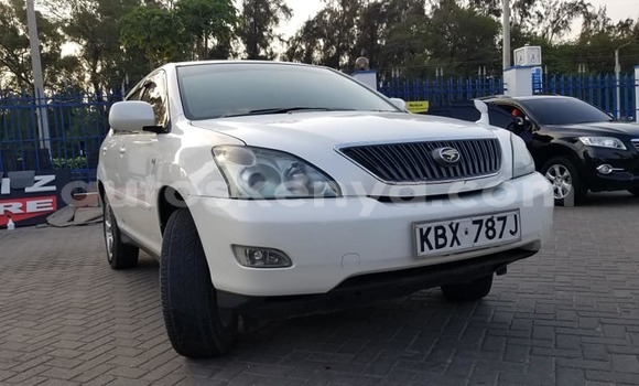Buy Used Toyota Harrier White Car in Nairobi in Nairobi