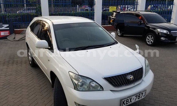 Buy Used Toyota Harrier White Car in Nairobi in Nairobi Buy Used Toyota Harrier White Car in Nairobi in Nairobi