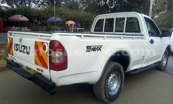 Nunua Ilio tumika Isuzu D–MAX Nyeupe Gari ndani ya Nairobi nchini Nairobi Nunua Ilio tumika Isuzu D–MAX Nyeupe Gari ndani ya Nairobi nchini Nairobi