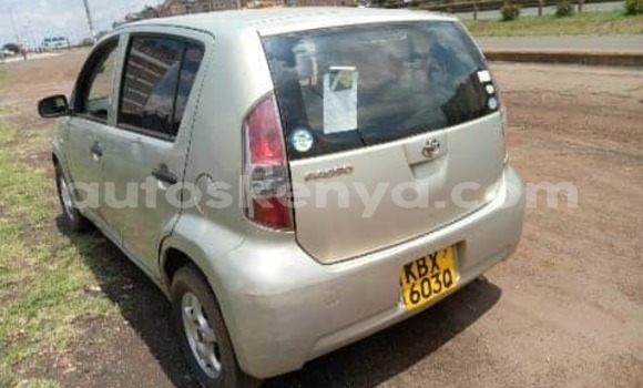 Oofamaa Toyota Passo Silver Makiinaa iti Nairobi keessatti Nairobi keessatti Oofamaa Toyota Passo Silver Makiinaa iti Nairobi keessatti Nairobi keessatti