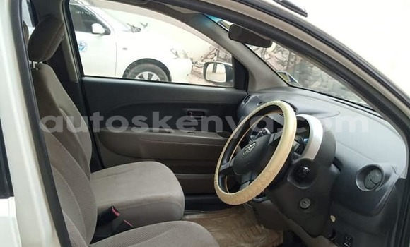 Oofamaa Toyota Passo White Makiinaa iti Nairobi keessatti Nairobi keessatti Oofamaa Toyota Passo White Makiinaa iti Nairobi keessatti Nairobi keessatti