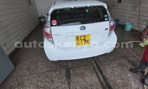 Nunua Ilio tumika Toyota Auris Nyeupe Gari ndani ya Nairobi nchini Nairobi Nunua Ilio tumika Toyota Auris Nyeupe Gari ndani ya Nairobi nchini Nairobi