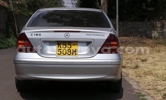 Nunua Ilio tumika Mercedes‒Benz C–Class Fedha Gari ndani ya Nairobi nchini Nairobi Nunua Ilio tumika Mercedes‒Benz C–Class Fedha Gari ndani ya Nairobi nchini Nairobi