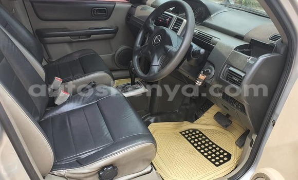 Nunua Ilio tumika Nissan X–Trail Fedha Gari ndani ya Nairobi nchini Nairobi Nunua Ilio tumika Nissan X–Trail Fedha Gari ndani ya Nairobi nchini Nairobi