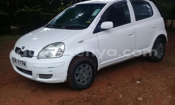 Oofamaa Toyota Vitz White Makiinaa iti Nairobi keessatti Nairobi keessatti Oofamaa Toyota Vitz White Makiinaa iti Nairobi keessatti Nairobi keessatti