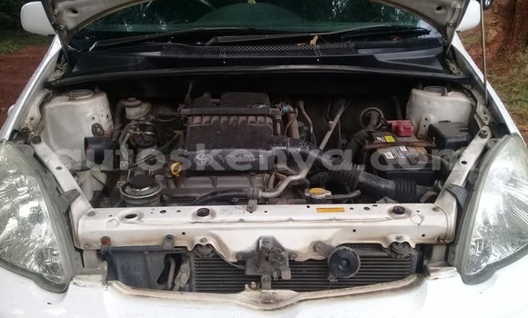 Oofamaa Toyota Vitz White Makiinaa iti Nairobi keessatti Nairobi keessatti Oofamaa Toyota Vitz White Makiinaa iti Nairobi keessatti Nairobi keessatti