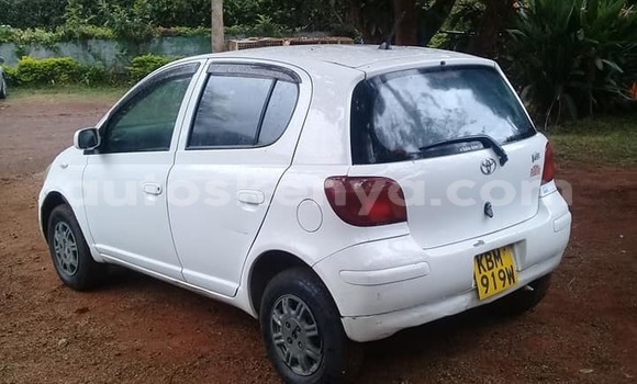 Oofamaa Toyota Vitz White Makiinaa iti Nairobi keessatti Nairobi keessatti Oofamaa Toyota Vitz White Makiinaa iti Nairobi keessatti Nairobi keessatti