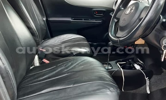 Oofamaa Toyota Vitz Black Makiinaa iti Nairobi keessatti Nairobi keessatti Oofamaa Toyota Vitz Black Makiinaa iti Nairobi keessatti Nairobi keessatti