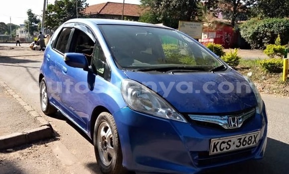 Oofamaa Honda Fit Blue Makiinaa iti Nairobi keessatti Nairobi keessatti