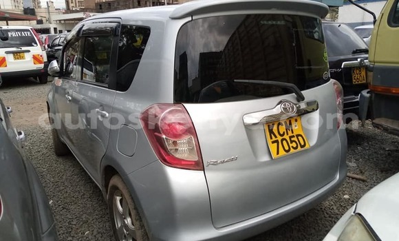 Oofamaa Toyota Ractis Silver Makiinaa iti Nairobi keessatti Nairobi keessatti Oofamaa Toyota Ractis Silver Makiinaa iti Nairobi keessatti Nairobi keessatti