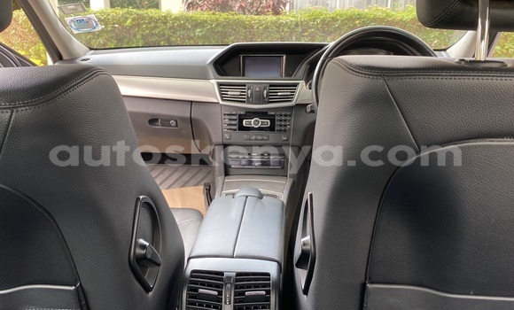 Buy Import Mercedes‒Benz E–Class Black Car in Athi River in Nairobi Buy Import Mercedes‒Benz E–Class Black Car in Athi River in Nairobi