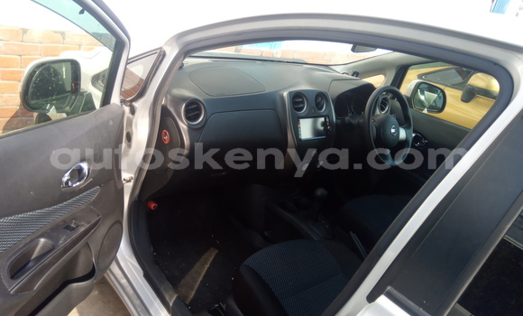 Nunua Mpya Nissan Note Fedha Gari ndani ya Mombasa nchini Kenya ya Pwani Nunua Mpya Nissan Note Fedha Gari ndani ya Mombasa nchini Kenya ya Pwani