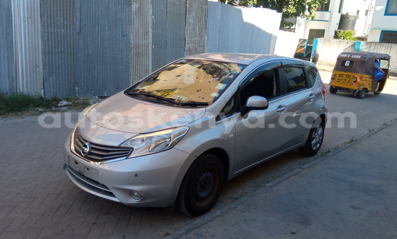 Nunua Mpya Nissan Note Fedha Gari ndani ya Mombasa nchini Kenya ya Pwani Nunua Mpya Nissan Note Fedha Gari ndani ya Mombasa nchini Kenya ya Pwani