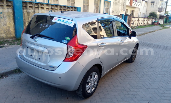 Nunua Mpya Nissan Note Fedha Gari ndani ya Mombasa nchini Kenya ya Pwani Nunua Mpya Nissan Note Fedha Gari ndani ya Mombasa nchini Kenya ya Pwani