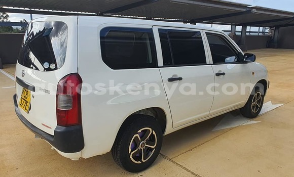 Oofamaa Toyota Probox White Makiinaa iti Nanyuki keessatti Rift Valley keessatti Oofamaa Toyota Probox White Makiinaa iti Nanyuki keessatti Rift Valley keessatti