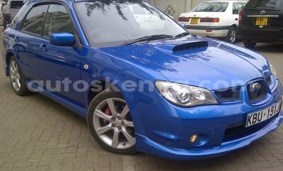 Oofamaa Subaru Impreza Blue Makiinaa iti Isiolo keessatti East Kenya keessatti