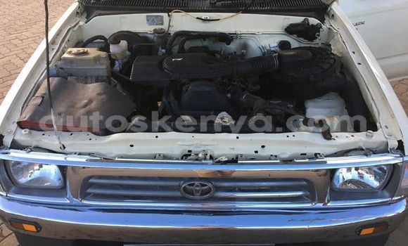 Oofamaa Toyota Pickup Beige Makiinaa iti Isiolo keessatti East Kenya keessatti Oofamaa Toyota Pickup Beige Makiinaa iti Isiolo keessatti East Kenya keessatti