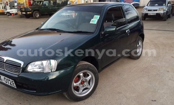 Nunua Ilio tumika Toyota Starlet Kijani Gari ndani ya Chuka nchini Mashariki ya Kenya