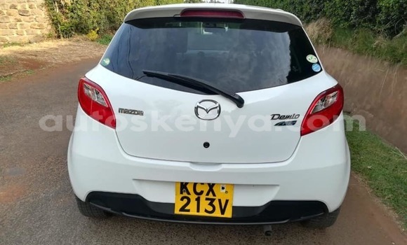 Nunua Ilio tumika Mazda Demio Nyeupe Gari ndani ya Nairobi nchini Nairobi Nunua Ilio tumika Mazda Demio Nyeupe Gari ndani ya Nairobi nchini Nairobi