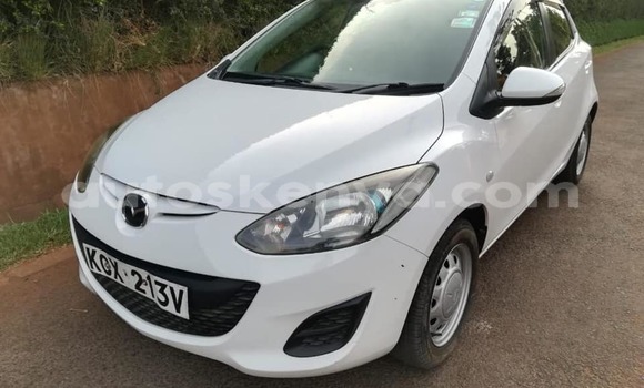 Nunua Ilio tumika Mazda Demio Nyeupe Gari ndani ya Nairobi nchini Nairobi Nunua Ilio tumika Mazda Demio Nyeupe Gari ndani ya Nairobi nchini Nairobi