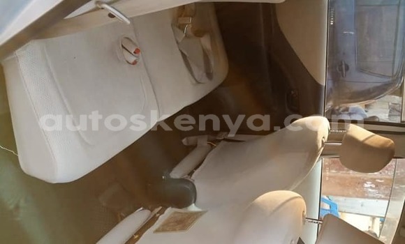 Nunua Ilio tumika Toyota Ractis Fedha Gari ndani ya Nairobi nchini Nairobi Nunua Ilio tumika Toyota Ractis Fedha Gari ndani ya Nairobi nchini Nairobi