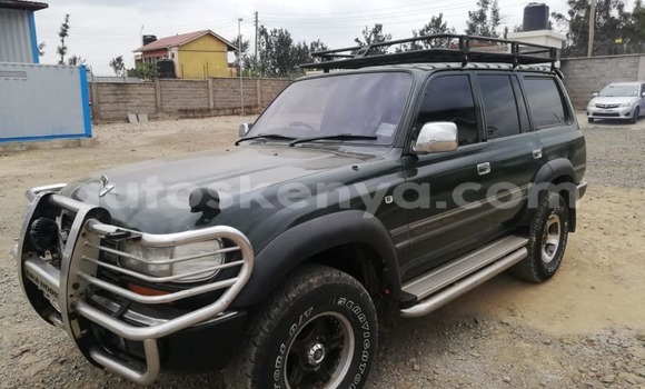 Nunua Ilio tumika Toyota Land Cruiser Nyeusi Gari ndani ya Nairobi nchini Nairobi Nunua Ilio tumika Toyota Land Cruiser Nyeusi Gari ndani ya Nairobi nchini Nairobi