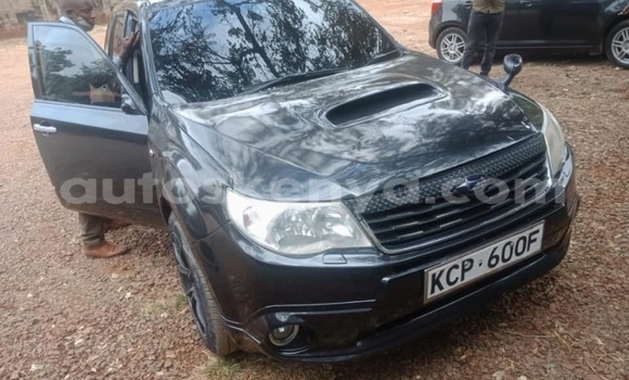 Nunua Ilio tumika Subaru Forester Nyeusi Gari ndani ya Nairobi nchini Nairobi