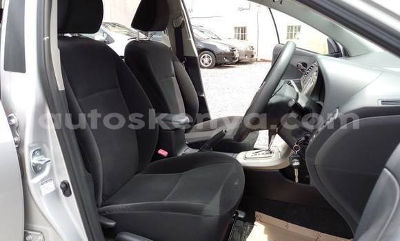 Oofamaa Toyota Fielder Silver Makiinaa iti Meru keessatti East Kenya keessatti Oofamaa Toyota Fielder Silver Makiinaa iti Meru keessatti East Kenya keessatti