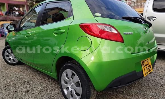 Oofamaa Mazda Demio Green Makiinaa iti Chuka keessatti East Kenya keessatti Oofamaa Mazda Demio Green Makiinaa iti Chuka keessatti East Kenya keessatti