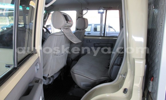 Nunua Ilio tumika Toyota Land Cruiser Nyingine Gari ndani ya Nairobi nchini Nairobi Nunua Ilio tumika Toyota Land Cruiser Nyingine Gari ndani ya Nairobi nchini Nairobi
